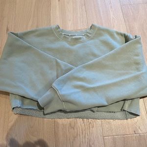 Aritzia ~ Cozy Fleece Boyfriend Cropped Sweater